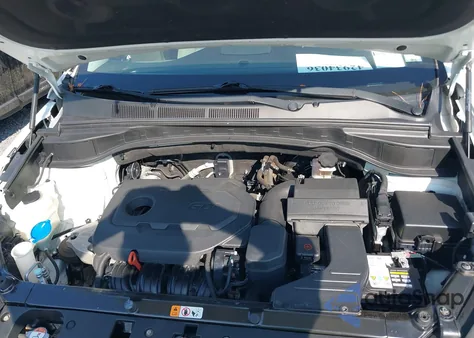 2018 Hyundai Santa Fe Sport 2.4L z USA, uszkodzony, nr VIN 5NMZUDLB5JH054699